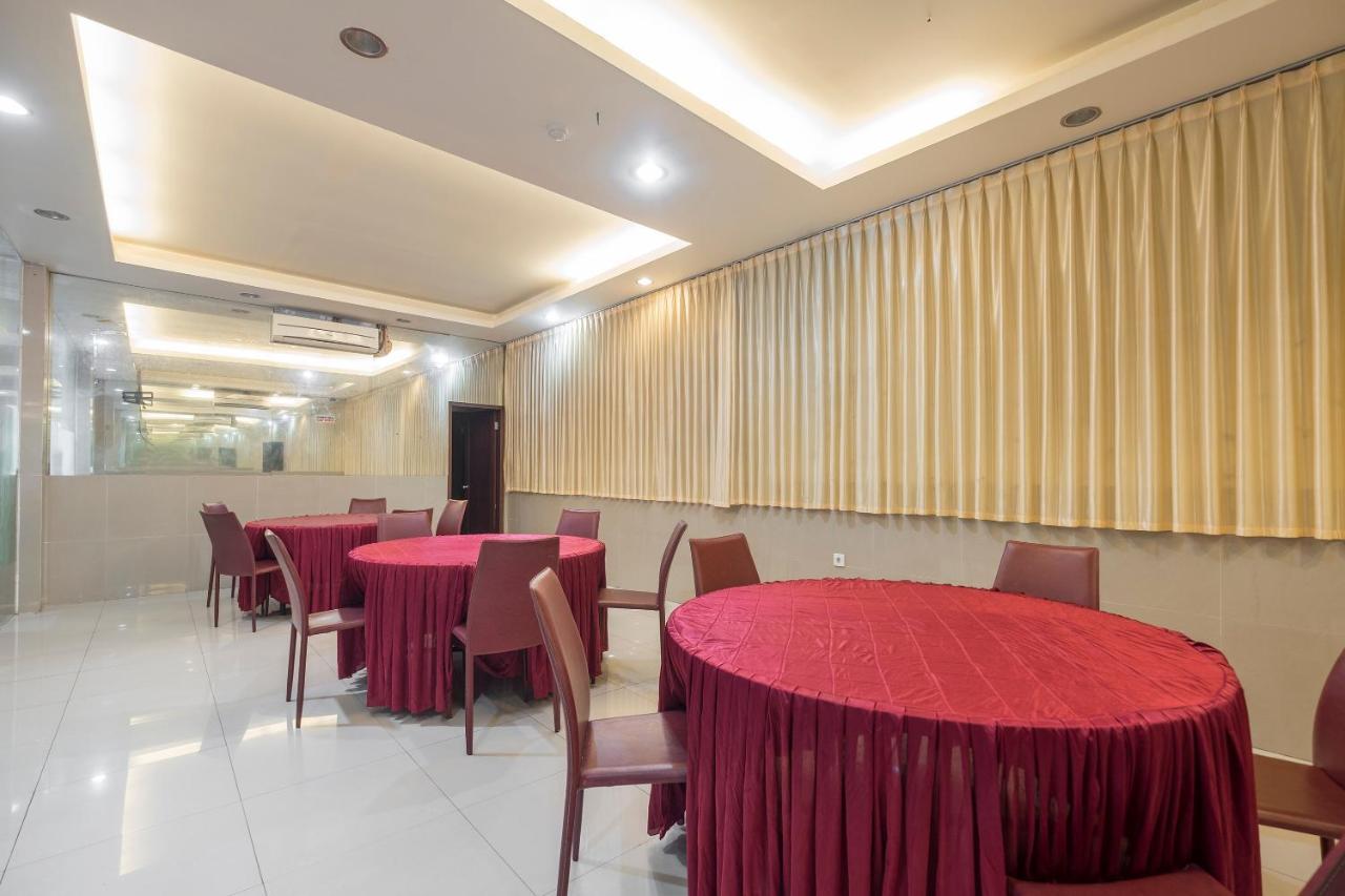 Agraha Andalas Hotel Makassar Luaran gambar