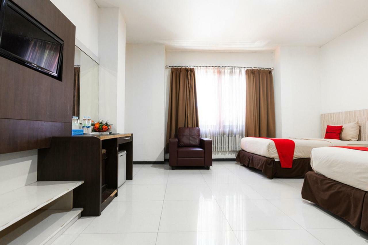 Agraha Andalas Hotel Makassar Luaran gambar