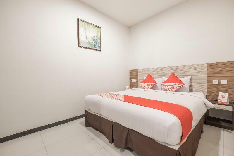 Agraha Andalas Hotel Makassar Luaran gambar